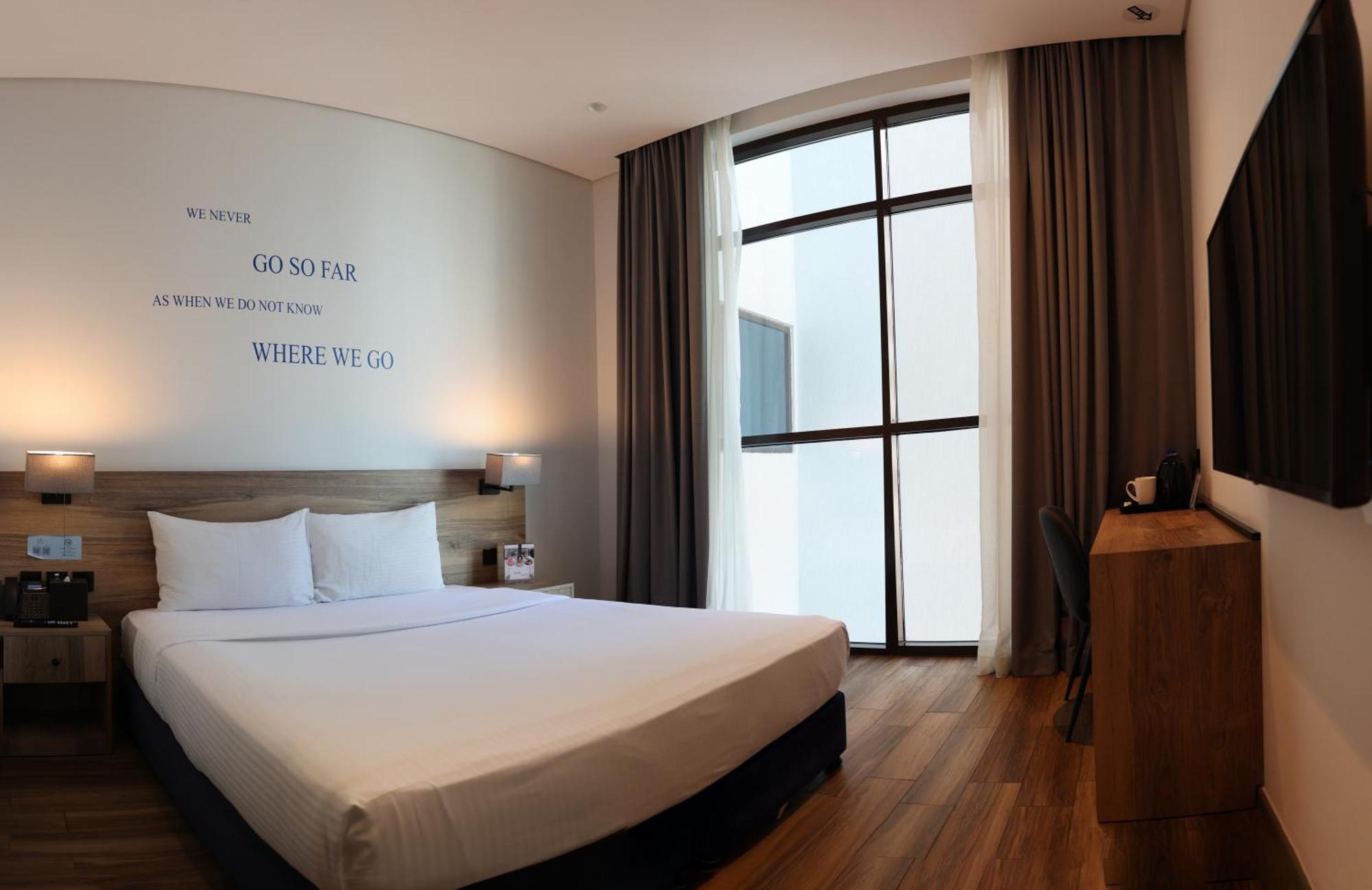Kingsgate Al Jaddaf Hotel By Millennium Dubai Exterior foto