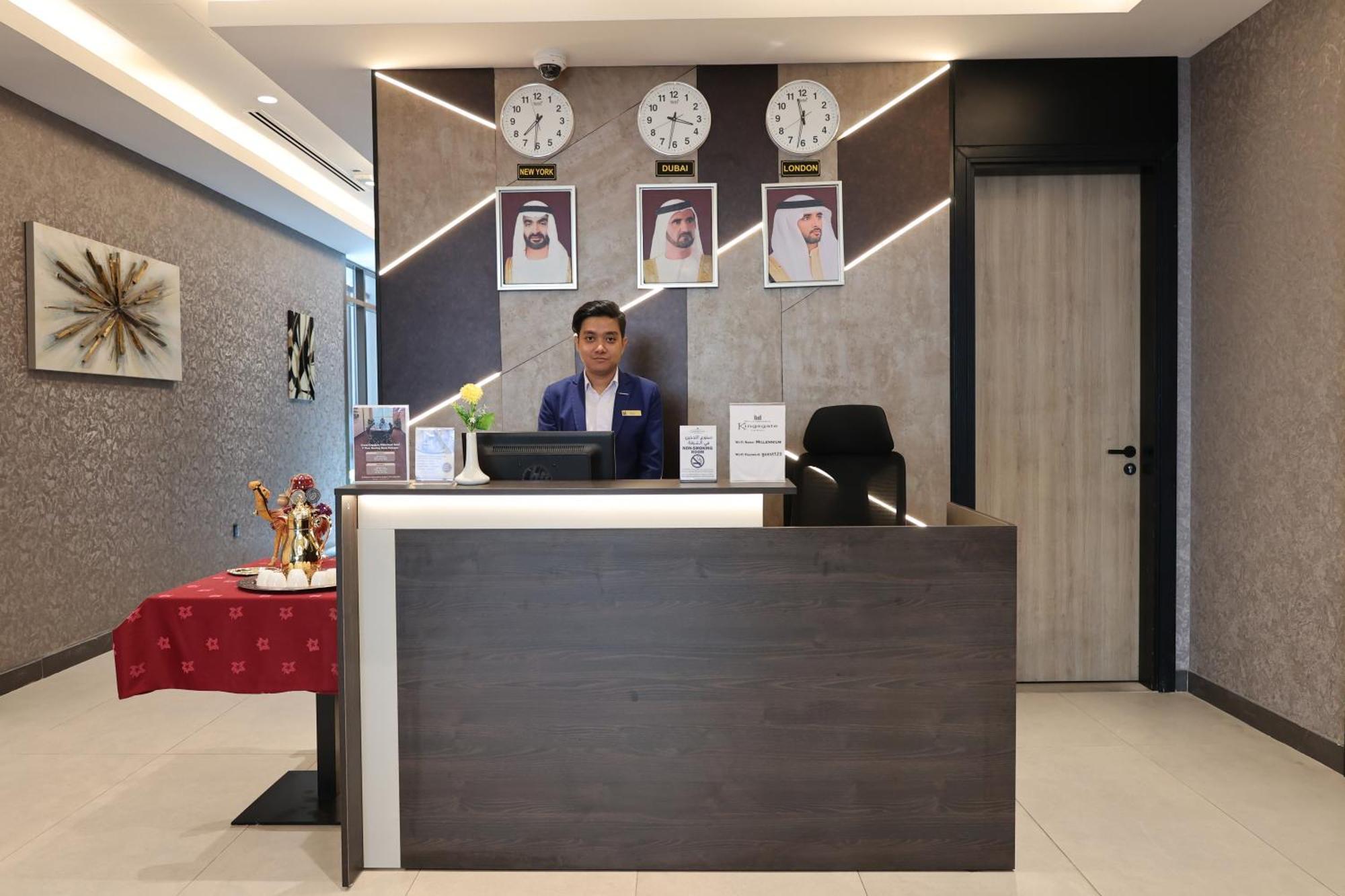 Kingsgate Al Jaddaf Hotel By Millennium Dubai Exterior foto